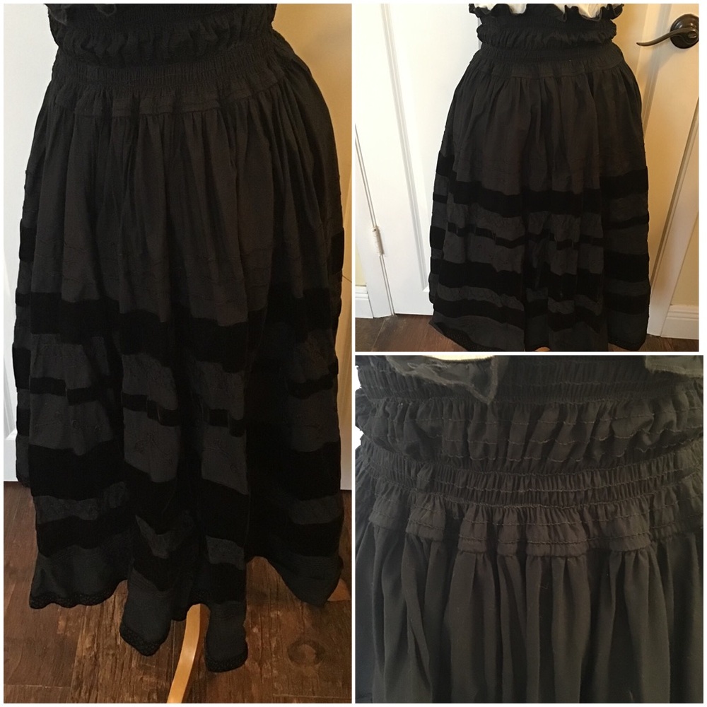 🎉HOST PICK🎉 Skirt - Picture 2 of 3